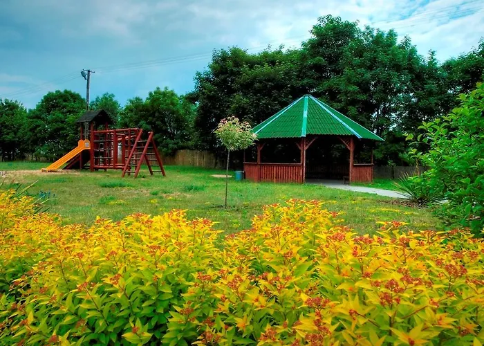 Palacyk W Lisewie 3*